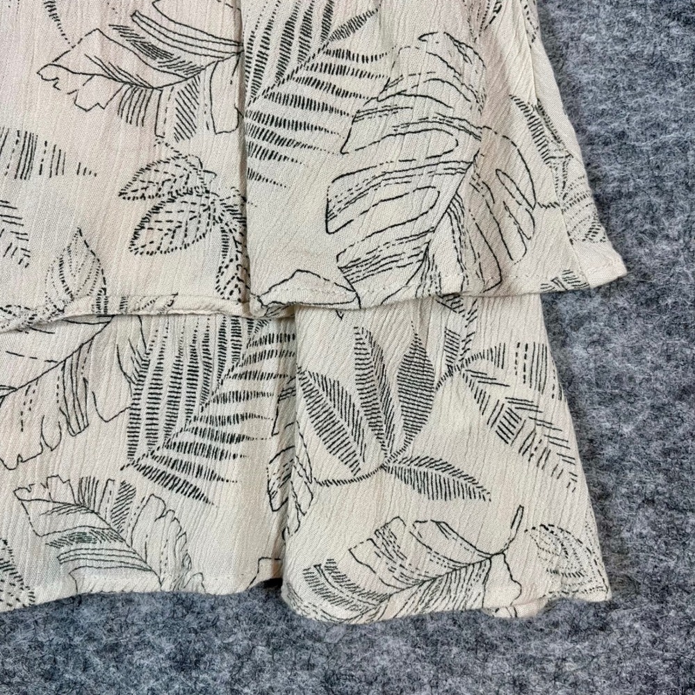 Paper Crane Tiered Mini Skirt Womens M Cream Tropical Ruffle‎ Coastal Beach Boho - Picture 3 of 10